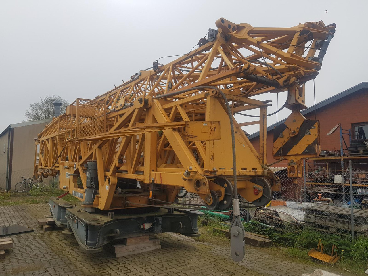 Liebherr 71K used 2007 - Tower crane: picture 1 Liebherr 71K used 2007 - Tower crane: picture 1