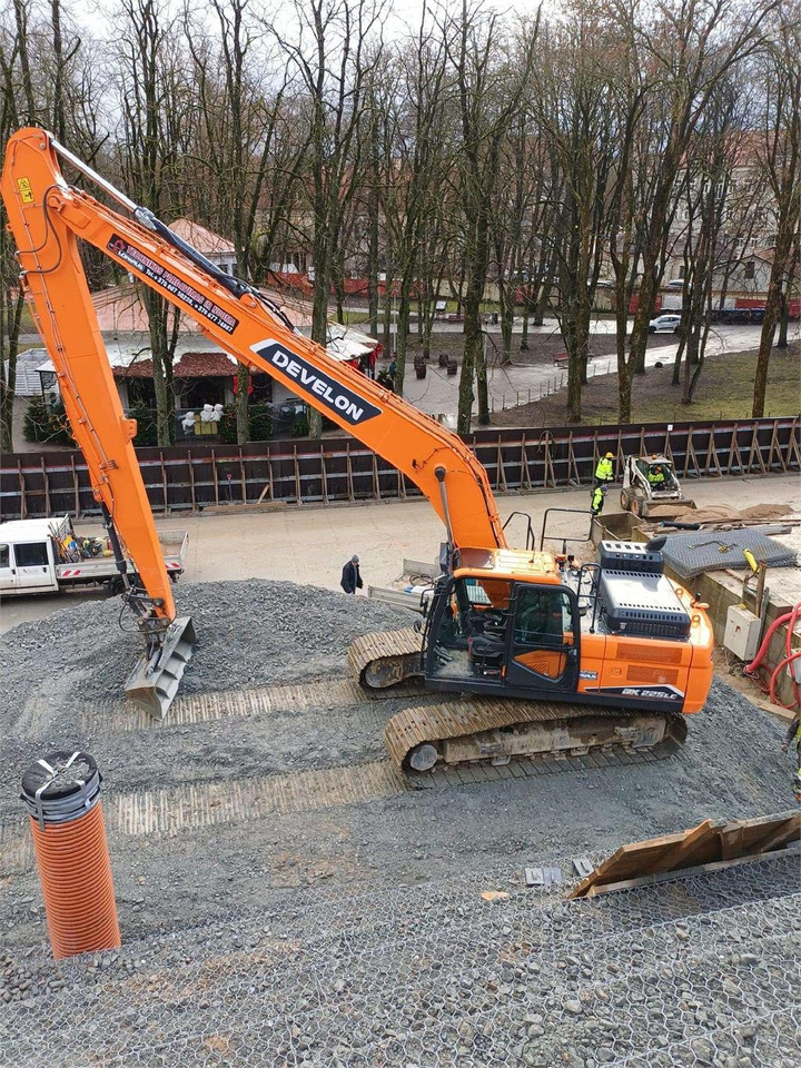 Develon DX 225 LC-7 LONGREACH 16 M - Crawler excavator: picture 2 Develon DX 225 LC-7 LONGREACH 16 M - Crawler excavator: picture 2