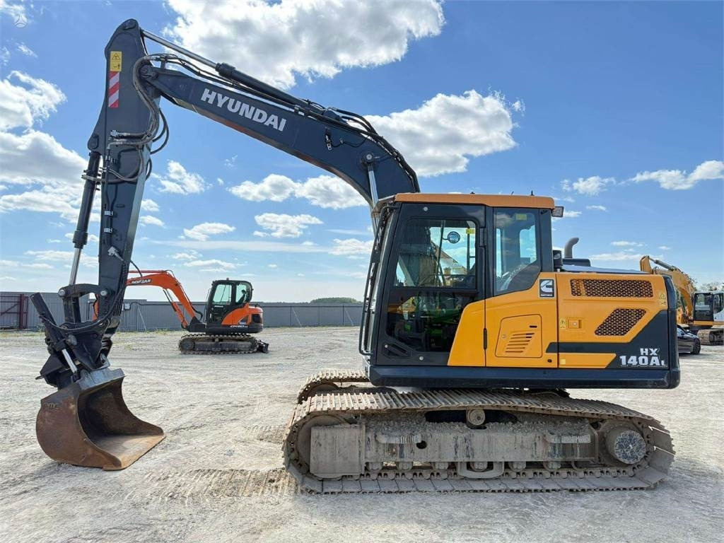 Hyundai HX 140 A L , 2272 HOURS ! - Crawler excavator: picture 2 Hyundai HX 140 A L , 2272 HOURS ! - Crawler excavator: picture 2