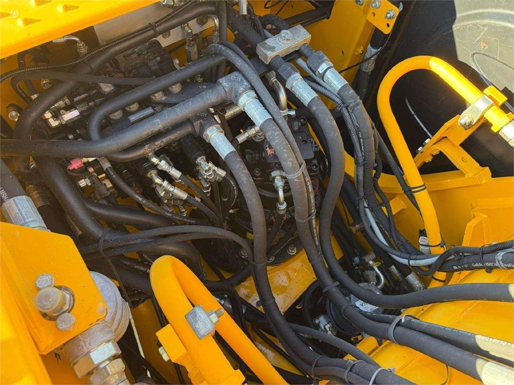 Wheel excavator JCB JS 175 W T4i ENGCON + GRAPPLE: picture 13