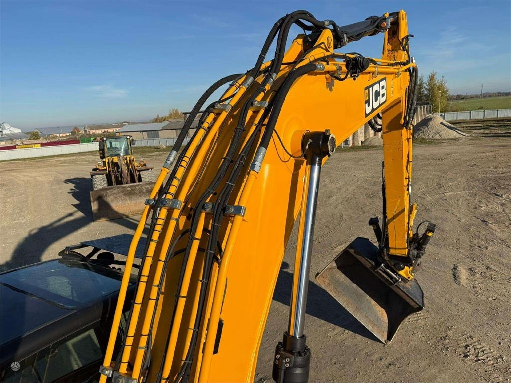 Wheel excavator JCB JS 175 W T4i ENGCON + GRAPPLE: picture 15