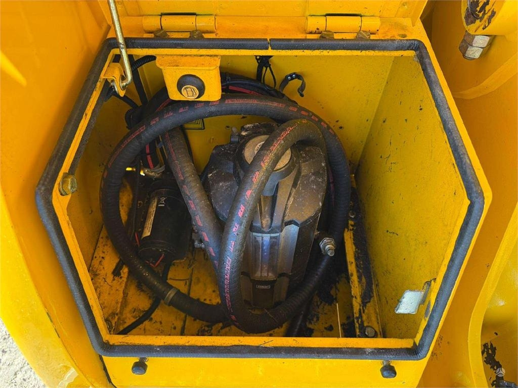 Wheel excavator JCB JS 175 W T4i ENGCON + GRAPPLE: picture 12