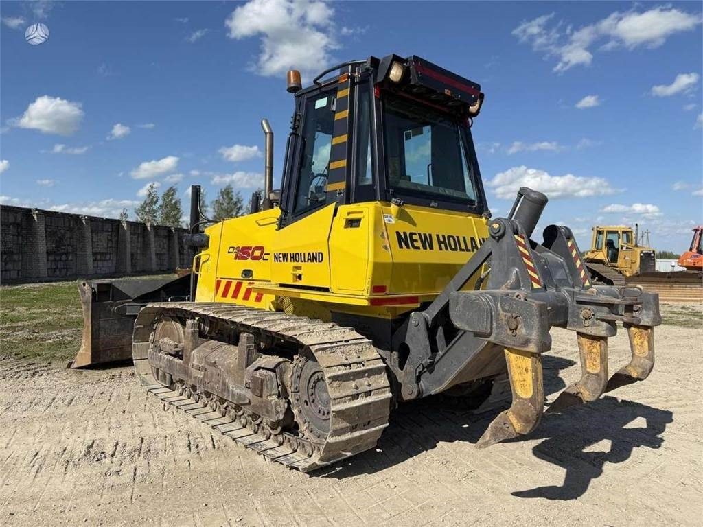 New Holland D150C Ripper - Bulldozer: picture 5 New Holland D150C Ripper - Bulldozer: picture 5