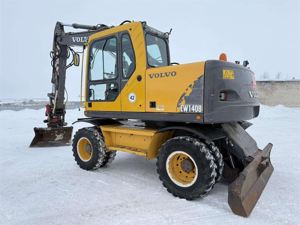 Volvo EW 140 B ROTOTILT + GRAPPLE - Wheel excavator: picture 3 Volvo EW 140 B ROTOTILT + GRAPPLE - Wheel excavator: picture 3