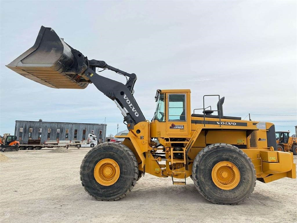 Volvo L 220 D, Quick hitch, Third l - Wheel loader: picture 4 Volvo L 220 D, Quick hitch, Third l - Wheel loader: picture 4