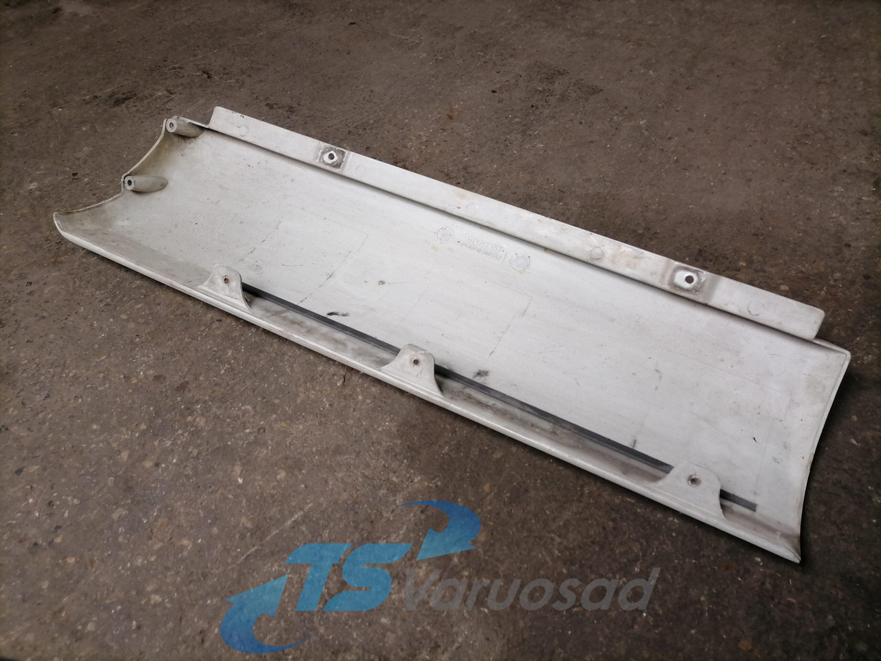 DAF Cab corner 0280063 - Grill for Truck: picture 4 DAF Cab corner 0280063 - Grill for Truck: picture 4