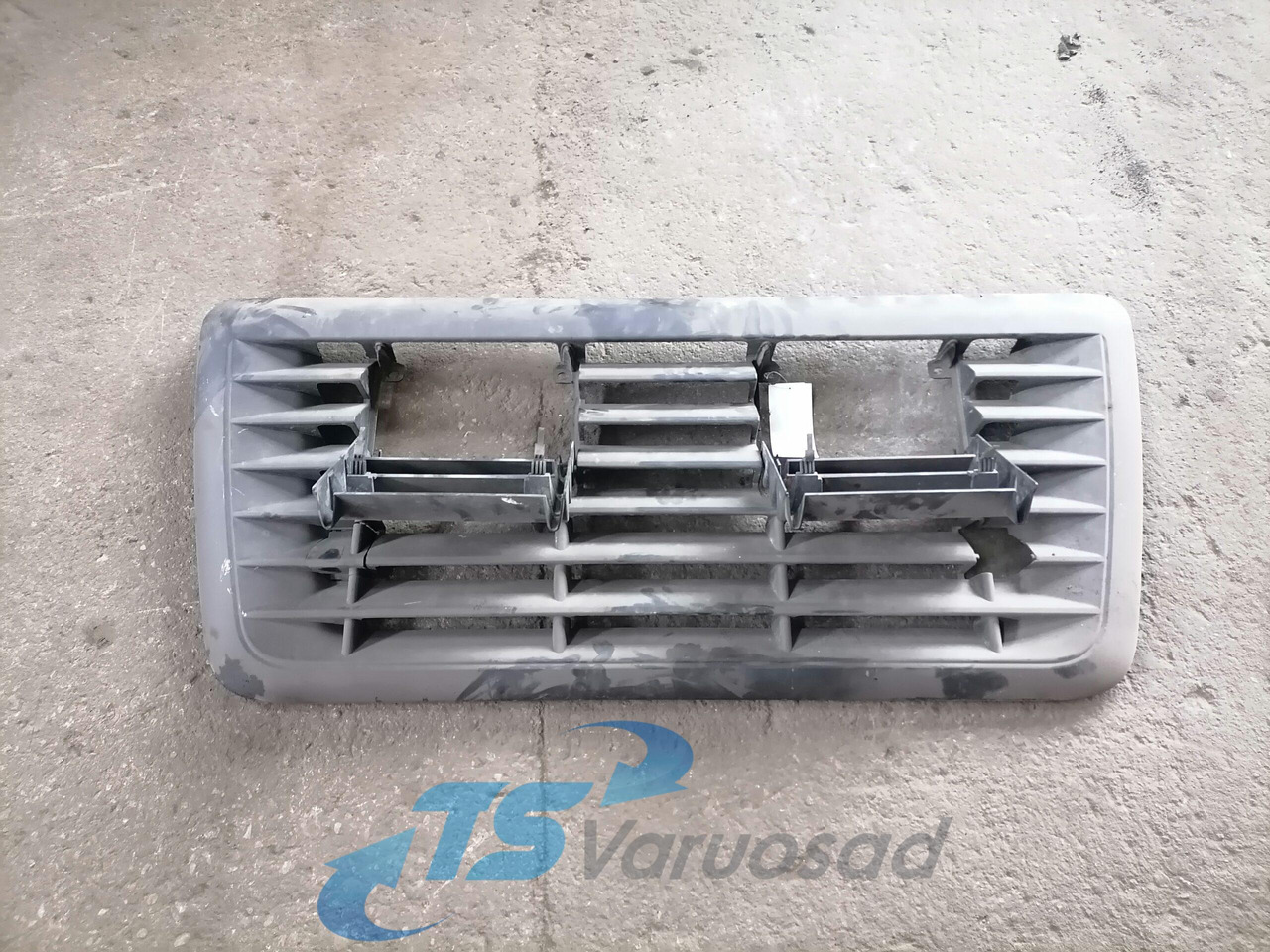 DAF Grille panel 10412789 - Grill for Truck: picture 3 DAF Grille panel 10412789 - Grill for Truck: picture 3