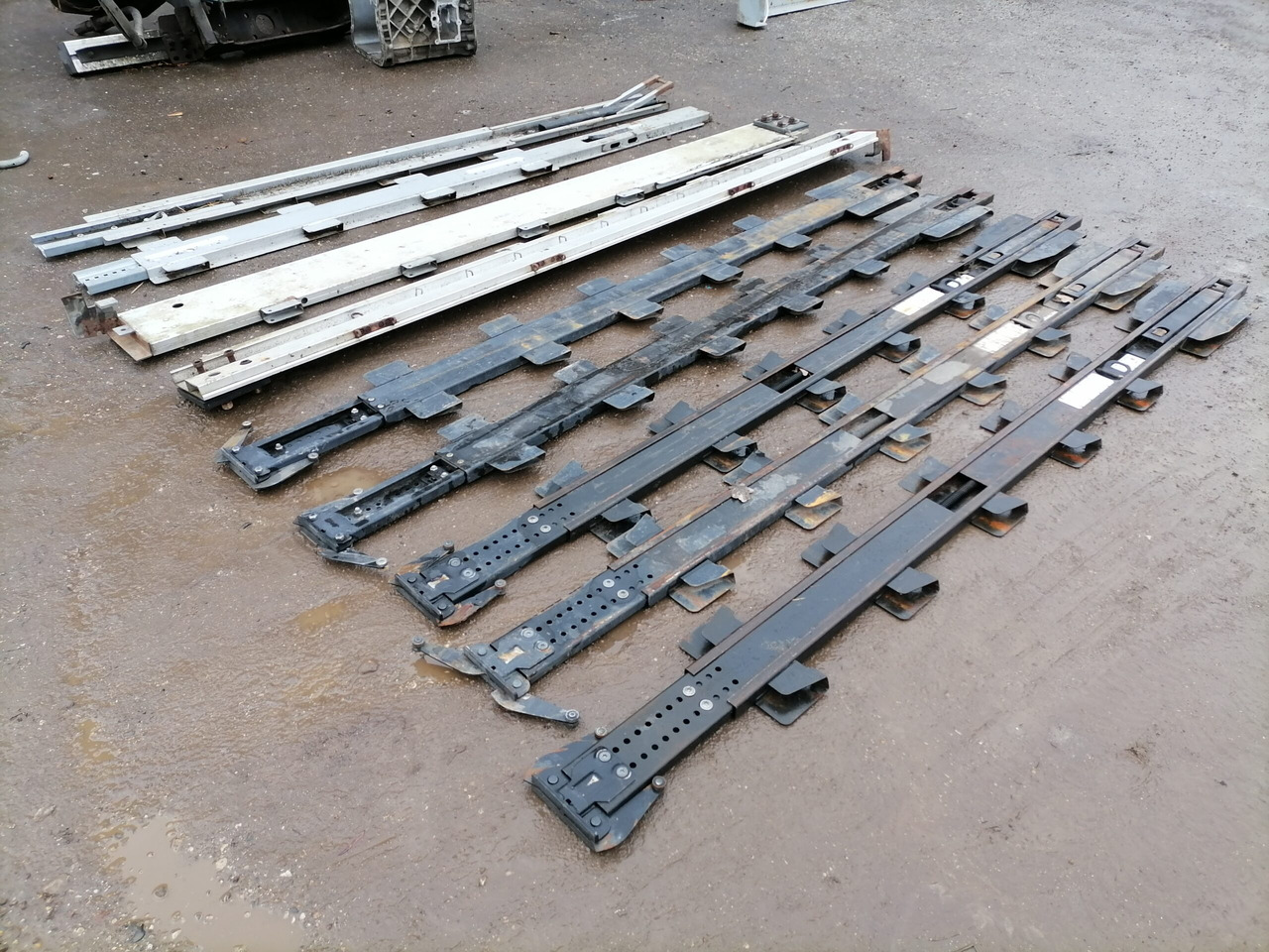 KRONE Haagise tugipostid 515068374 - Universal part for Truck: picture 1 KRONE Haagise tugipostid 515068374 - Universal part for Truck: picture 1