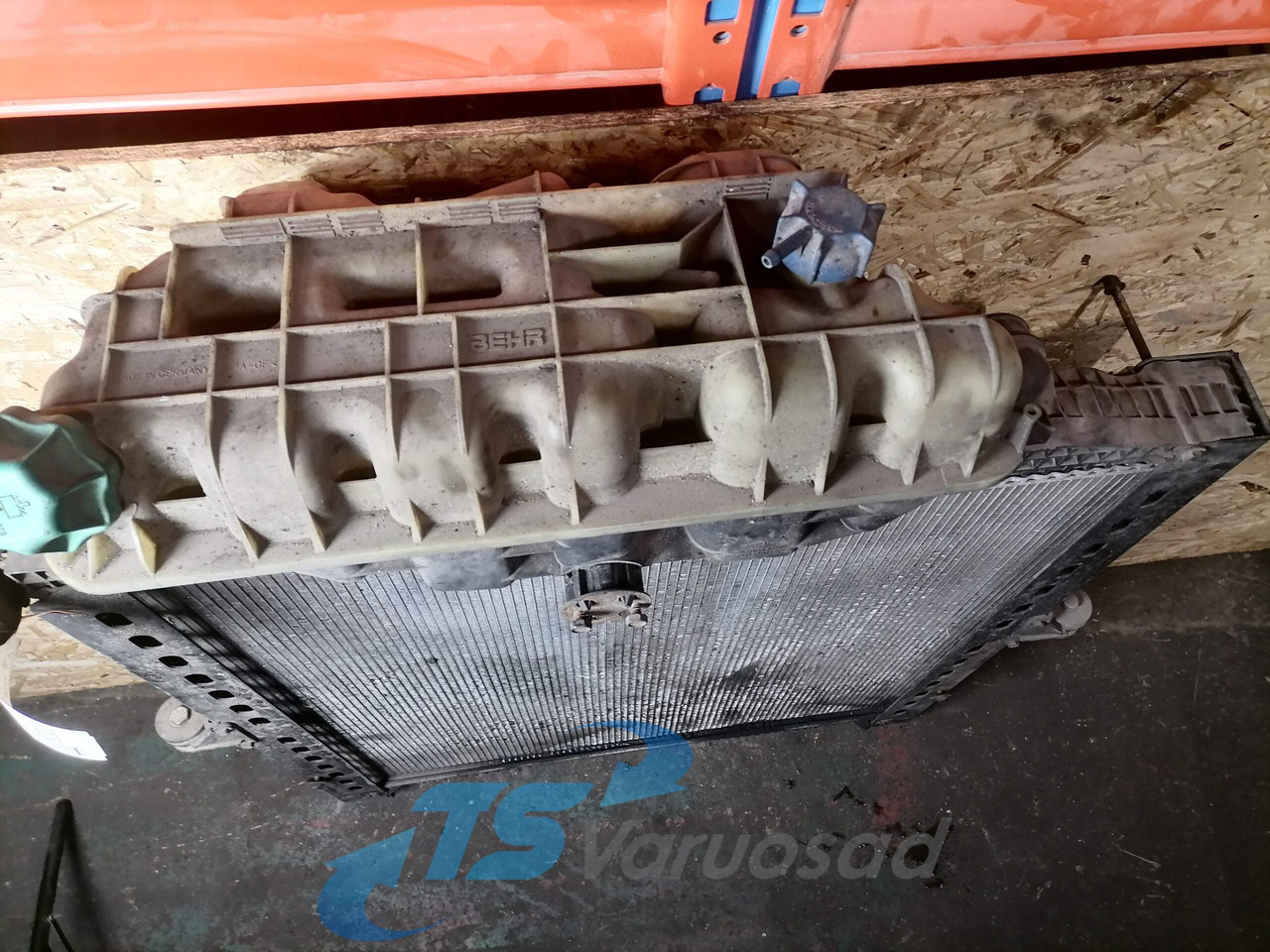 MAN Cooling radiator 81061016477 - Radiator for Truck: picture 4 MAN Cooling radiator 81061016477 - Radiator for Truck: picture 4