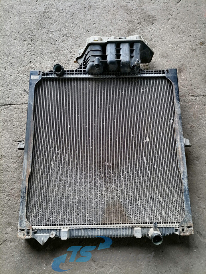 MAN Cooling radiator 81061016512 - Radiator for Truck: picture 4 MAN Cooling radiator 81061016512 - Radiator for Truck: picture 4