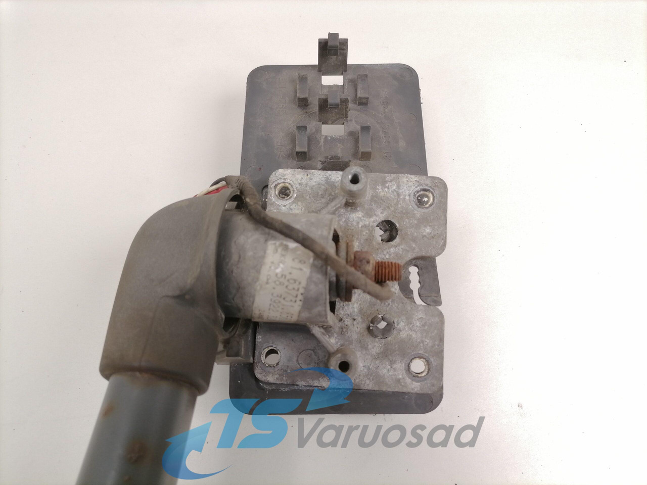 MAN Küljepeegel, parem 81637316560 - Rear view mirror for Truck: picture 3 MAN Küljepeegel, parem 81637316560 - Rear view mirror for Truck: picture 3