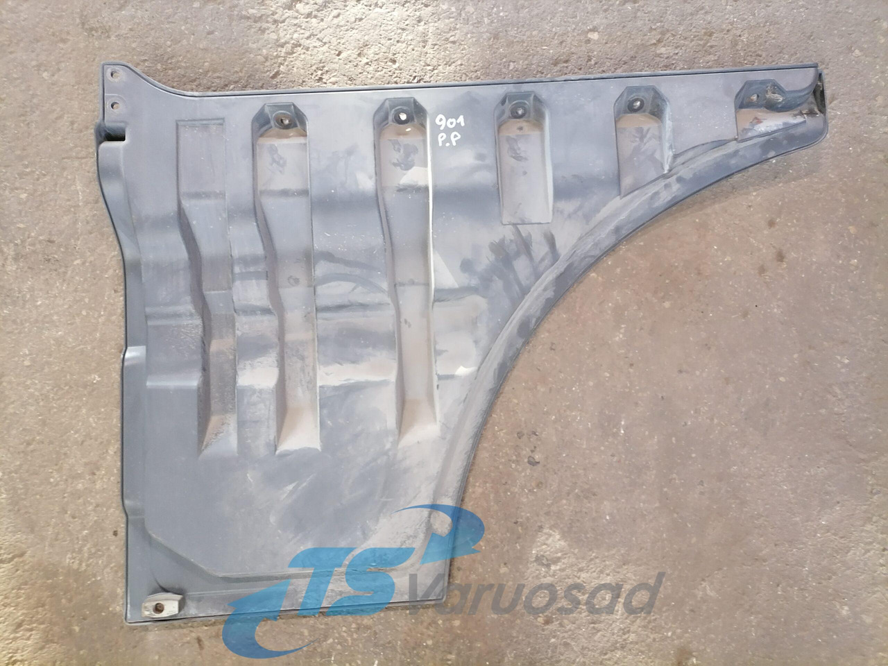MAN Ukse pikendus, parem 81626100018 - Door and parts for Truck: picture 2 MAN Ukse pikendus, parem 81626100018 - Door and parts for Truck: picture 2