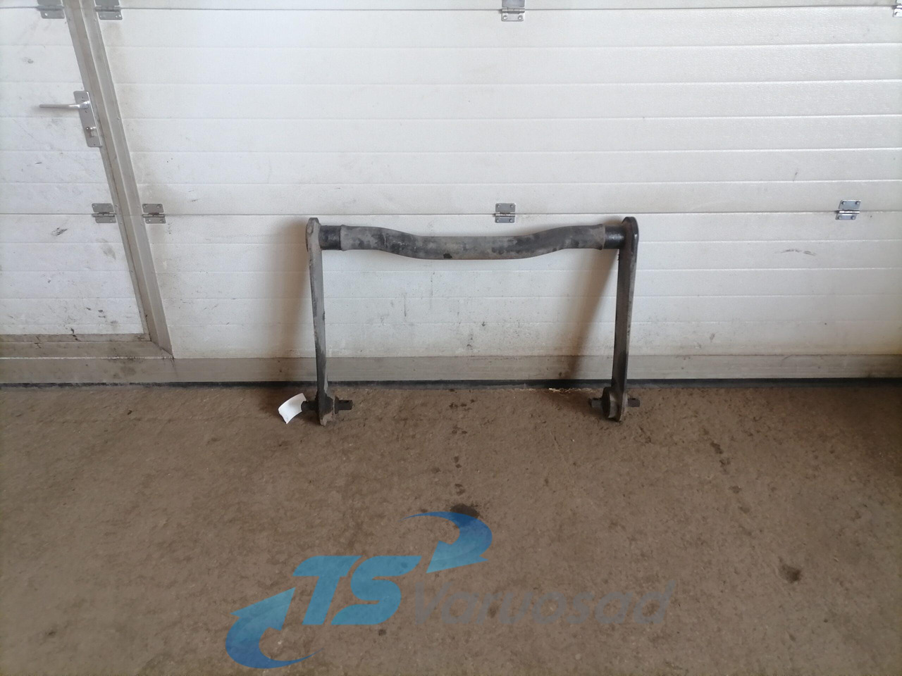 Mercedes-Benz Anti-roll bar A9423200211 - Anti-roll bar for Truck: picture 1 Mercedes-Benz Anti-roll bar A9423200211 - Anti-roll bar for Truck: picture 1