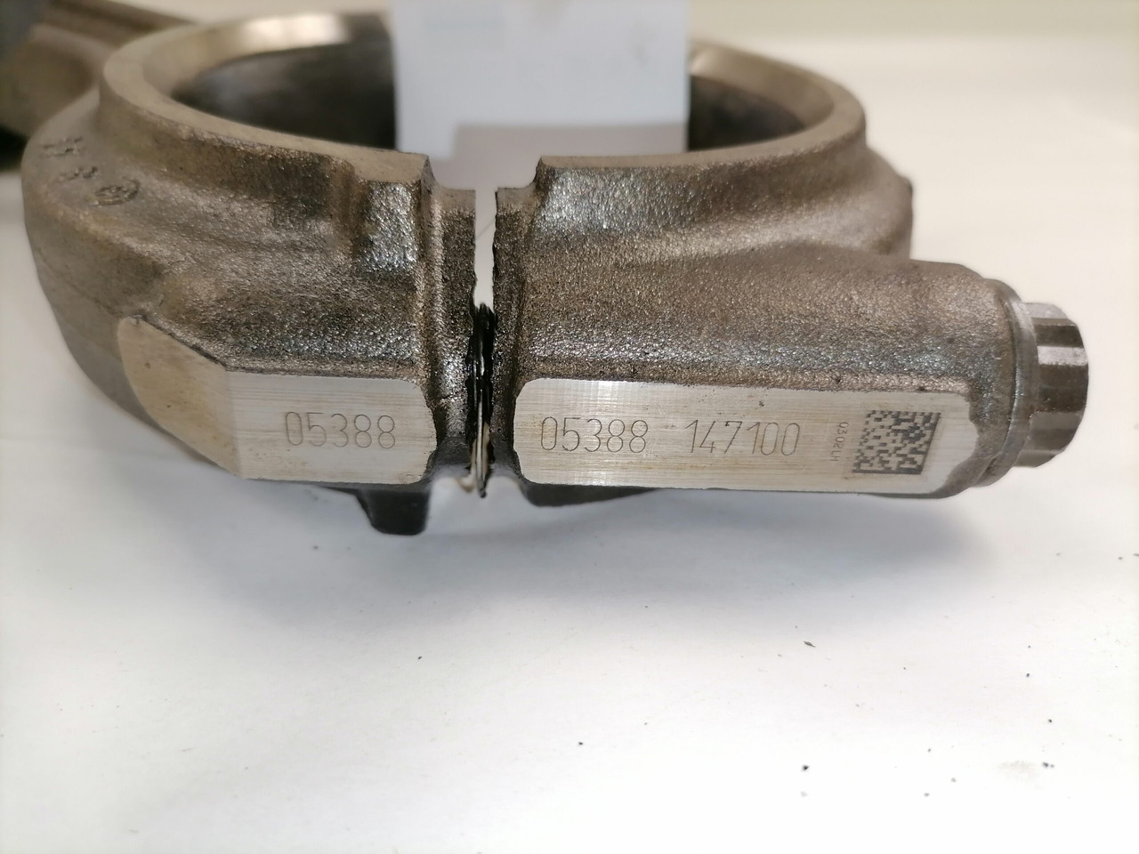 Mercedes-Benz Connecting rod + piston A4710371601 - Piston/ Ring/ Bushing for Truck: picture 5 Mercedes-Benz Connecting rod + piston A4710371601 - Piston/ Ring/ Bushing for Truck: picture 5