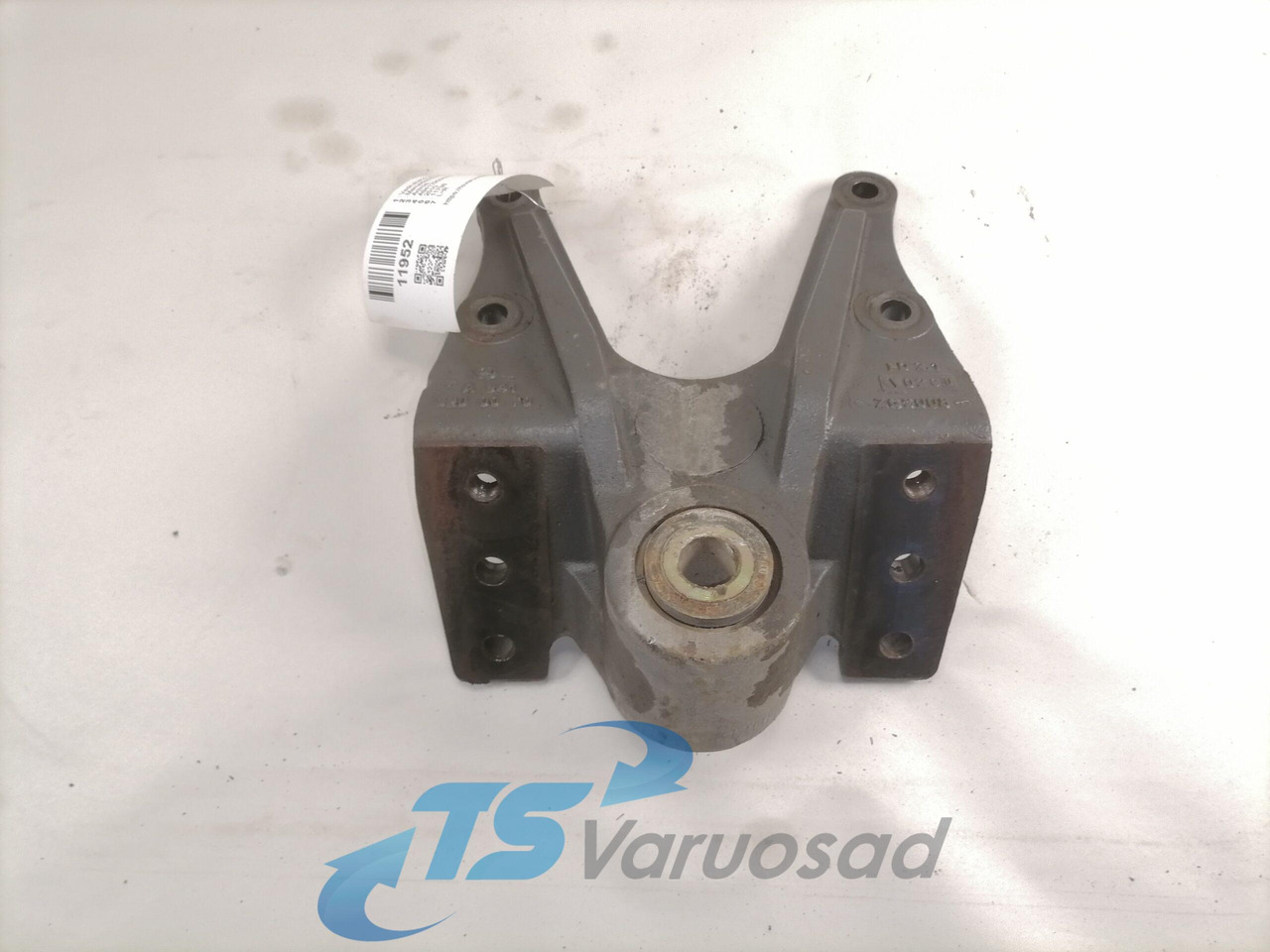 Mercedes-Benz Leaf spring bracket A9413200070 - Suspension for Truck: picture 3 Mercedes-Benz Leaf spring bracket A9413200070 - Suspension for Truck: picture 3