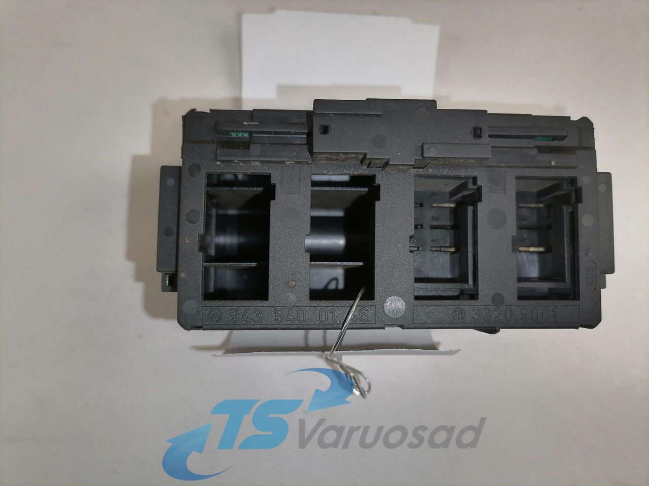 Mercedes-Benz Lülitite moodul 9435400146 - Cab for Truck: picture 2 Mercedes-Benz Lülitite moodul 9435400146 - Cab for Truck: picture 2