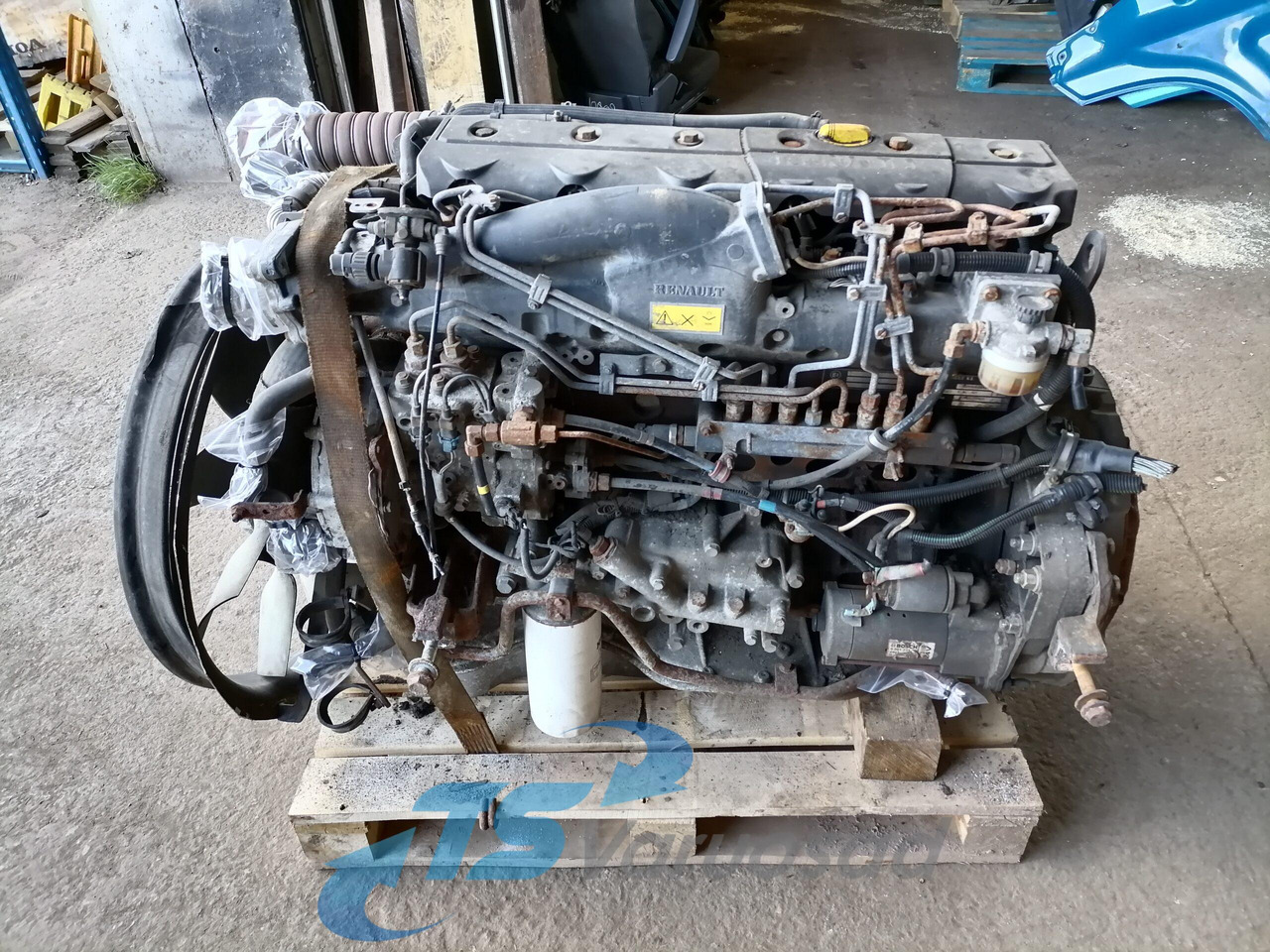 Renault Mootor DCI6.ACJ01 5600117808 - Engine for Truck: picture 2 Renault Mootor DCI6.ACJ01 5600117808 - Engine for Truck: picture 2