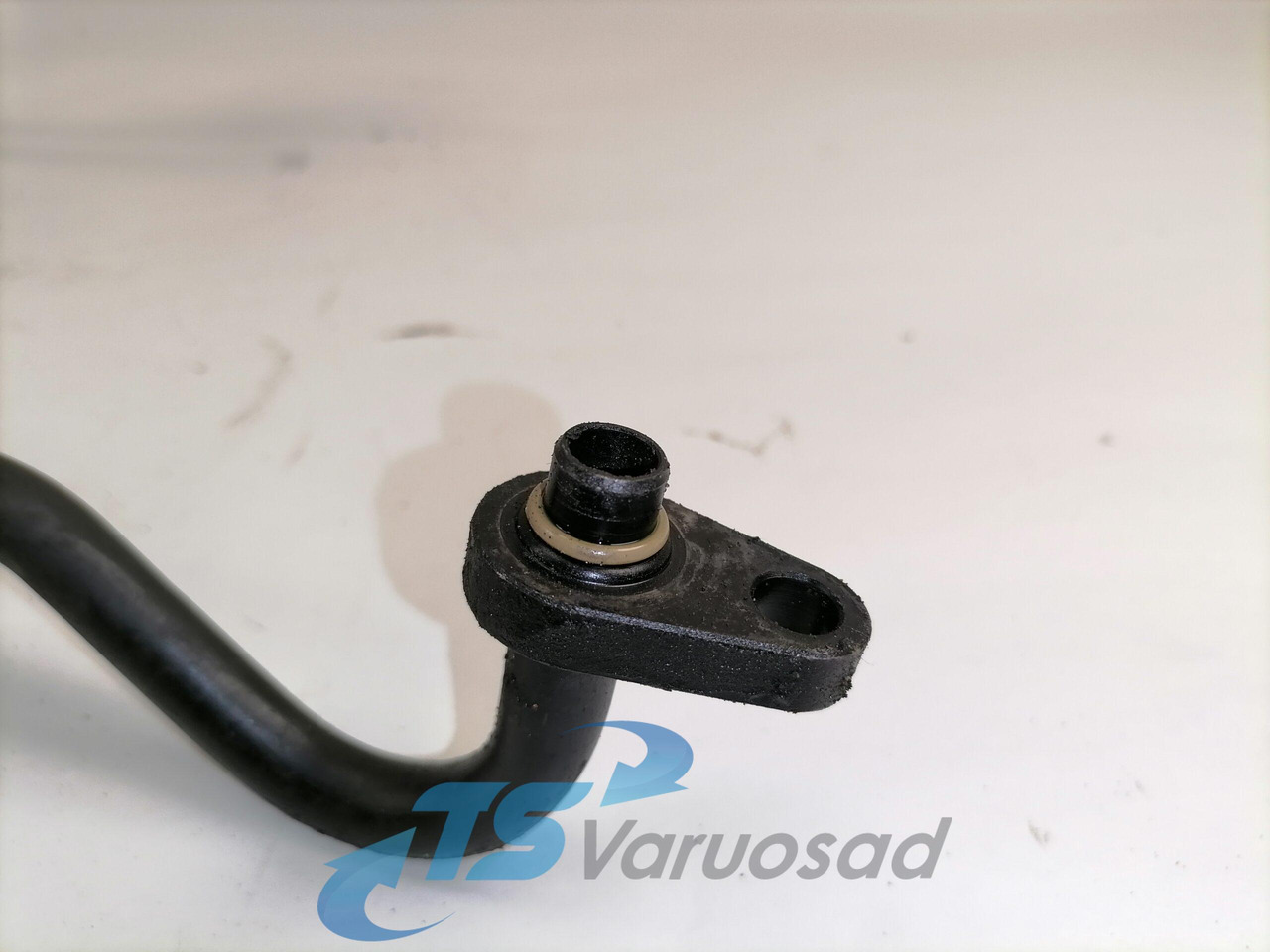 Scania A/C pipe 2028048 - Heating/ Ventilation for Truck: picture 2 Scania A/C pipe 2028048 - Heating/ Ventilation for Truck: picture 2