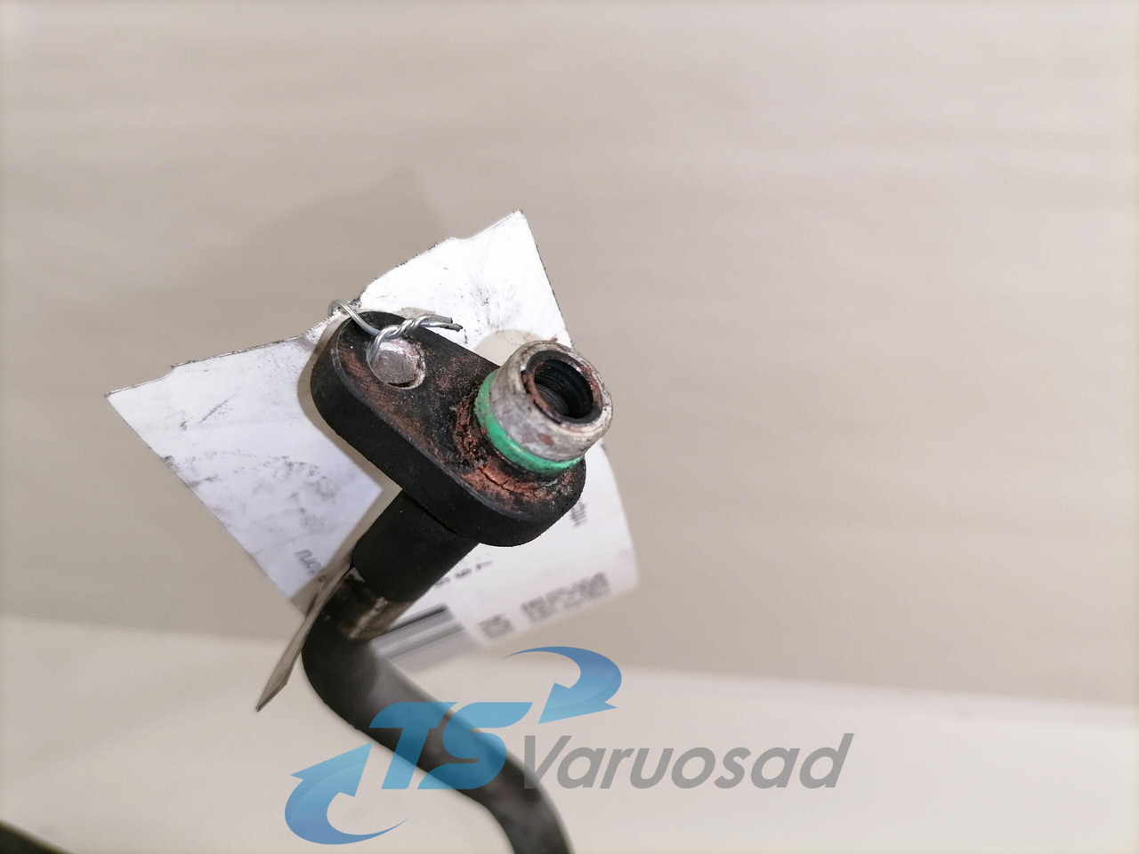 Scania A/C pipe 2028048 - Heating/ Ventilation for Truck: picture 3 Scania A/C pipe 2028048 - Heating/ Ventilation for Truck: picture 3