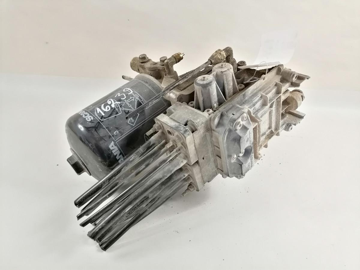 Scania Air dryer 2308777 - Brake valve for Truck: picture 2 Scania Air dryer 2308777 - Brake valve for Truck: picture 2