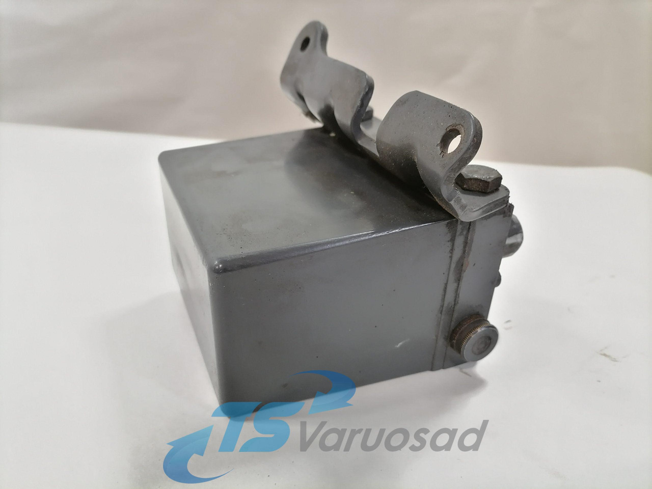 Scania Cab tilting pump 1794907 - Cab suspension for Truck: picture 4 Scania Cab tilting pump 1794907 - Cab suspension for Truck: picture 4