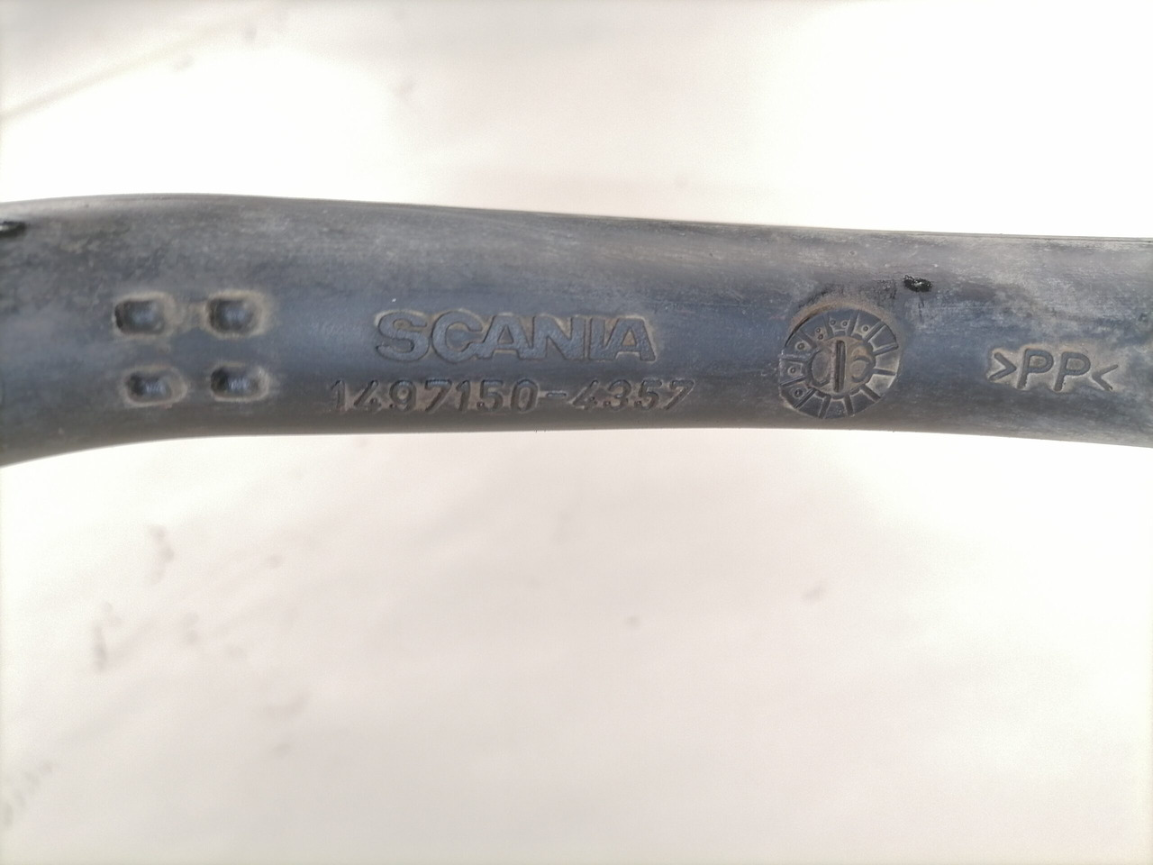 Scania Compressor air pipe 1745460 - Air brake compressor for Truck: picture 4 Scania Compressor air pipe 1745460 - Air brake compressor for Truck: picture 4