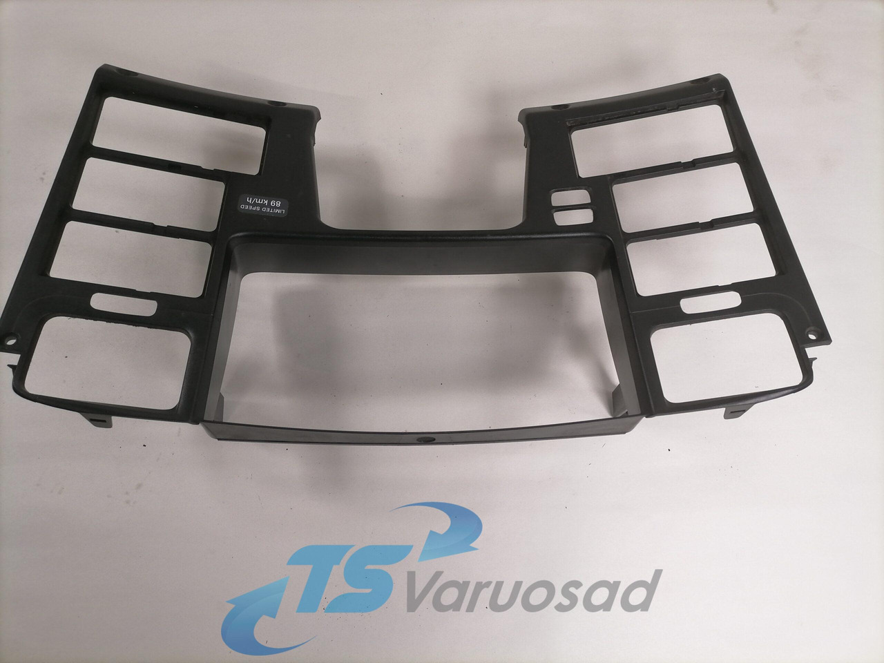 Scania Dashboard cover 1728037 - Dashboard for Truck: picture 5 Scania Dashboard cover 1728037 - Dashboard for Truck: picture 5