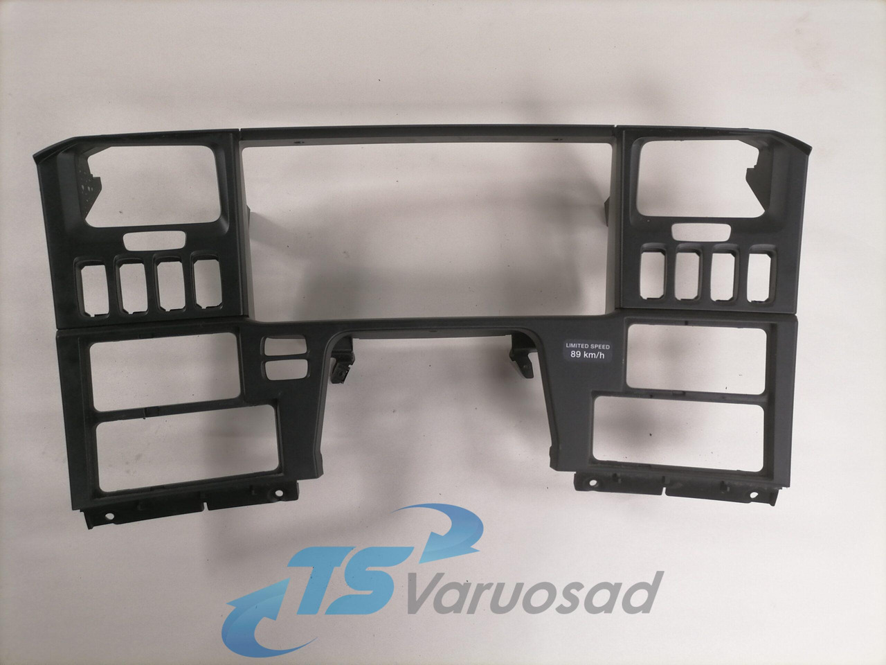 Scania Dashboard cover 1911458 - Dashboard for Truck: picture 1 Scania Dashboard cover 1911458 - Dashboard for Truck: picture 1