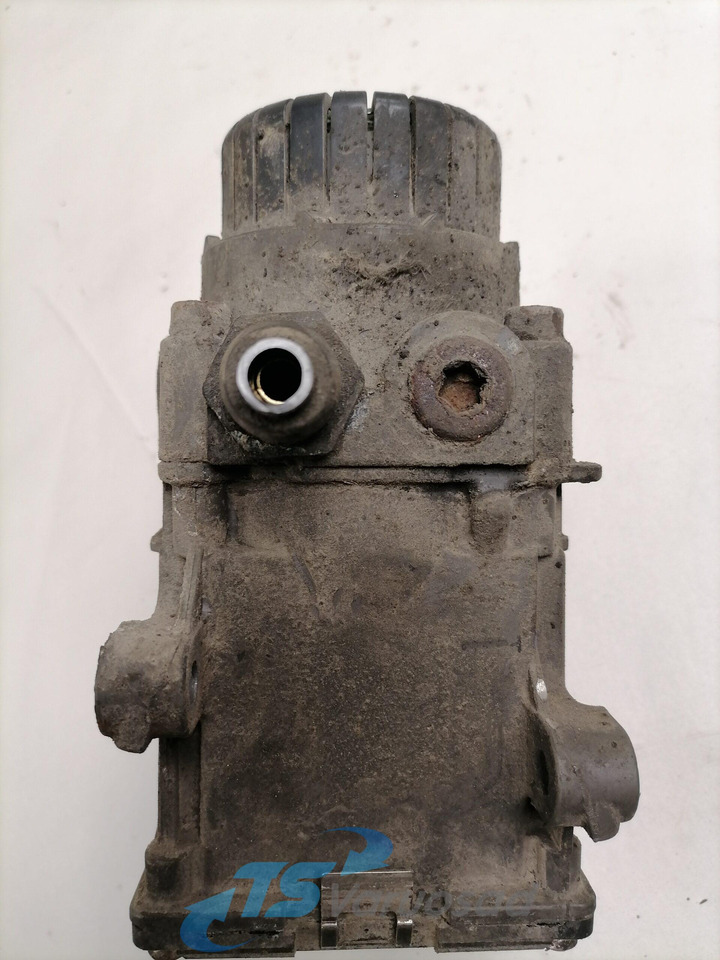 Scania EBS brake valve 1499799 - Brake valve for Truck: picture 2 Scania EBS brake valve 1499799 - Brake valve for Truck: picture 2