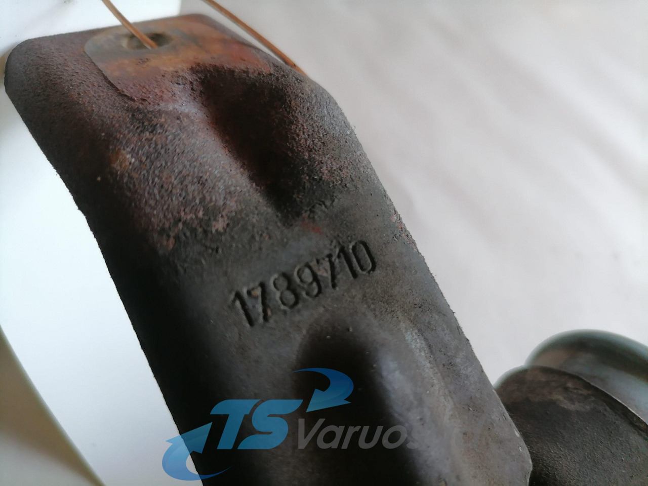 Scania EGR cooler pipe 1789710 - EGR cooler for Truck: picture 4 Scania EGR cooler pipe 1789710 - EGR cooler for Truck: picture 4