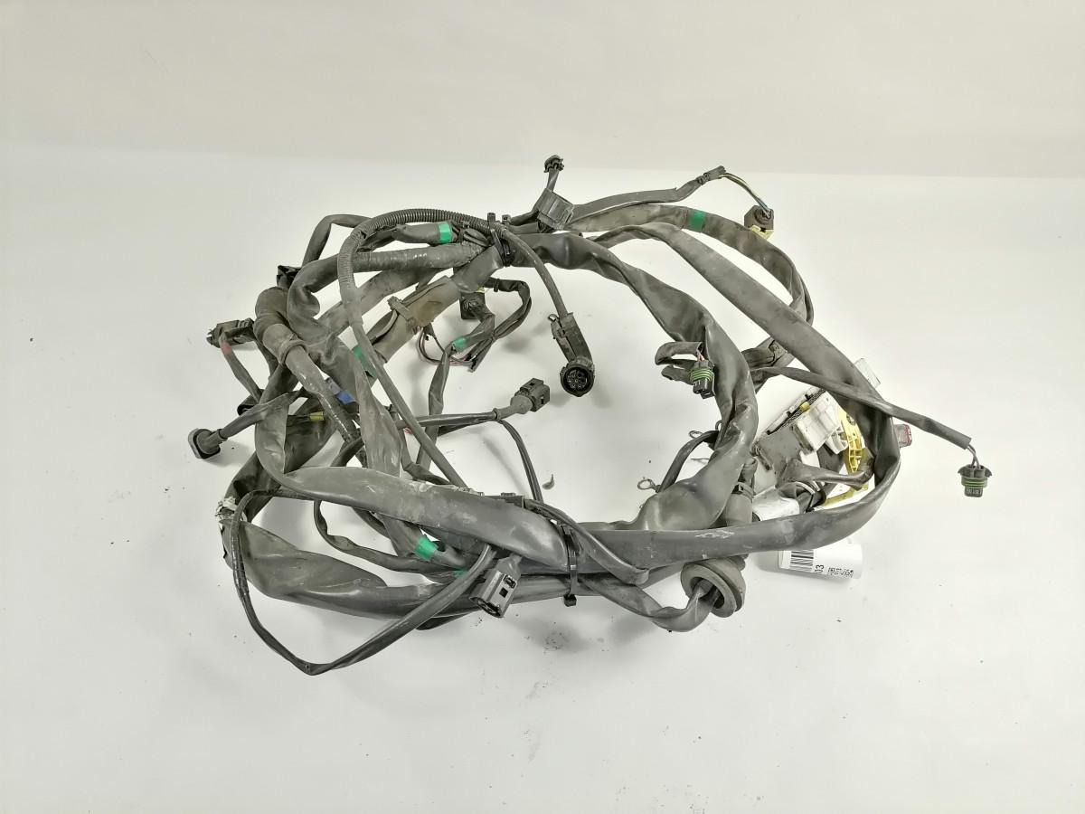 Scania Esitulede juhtmestik 2096393 - Universal part for Truck: picture 2 Scania Esitulede juhtmestik 2096393 - Universal part for Truck: picture 2