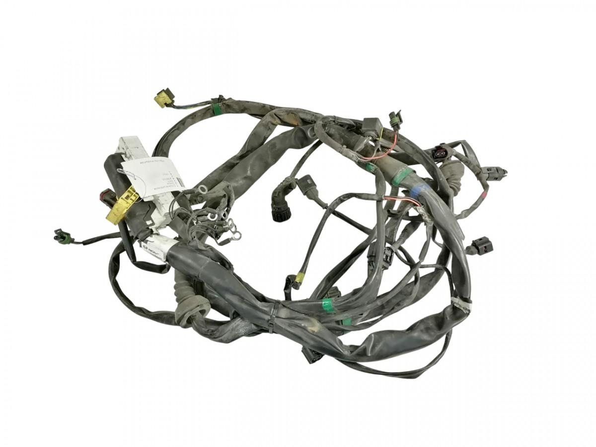 Scania Esitulede juhtmestik 2096393 - Universal part for Truck: picture 1 Scania Esitulede juhtmestik 2096393 - Universal part for Truck: picture 1