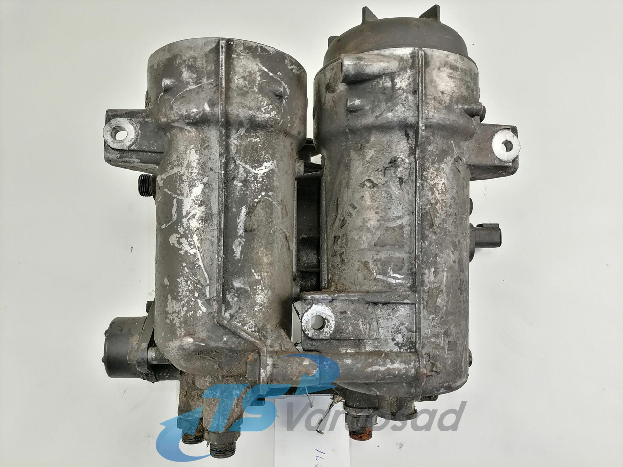 Scania Fuel filter unit 1863221 - Fuel filter for Truck: picture 3 Scania Fuel filter unit 1863221 - Fuel filter for Truck: picture 3