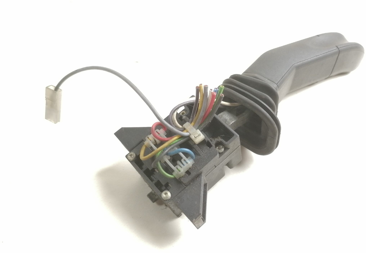 Scania Juhtkang, suunatuled 1402449 - Electrical system for Truck: picture 3 Scania Juhtkang, suunatuled 1402449 - Electrical system for Truck: picture 3