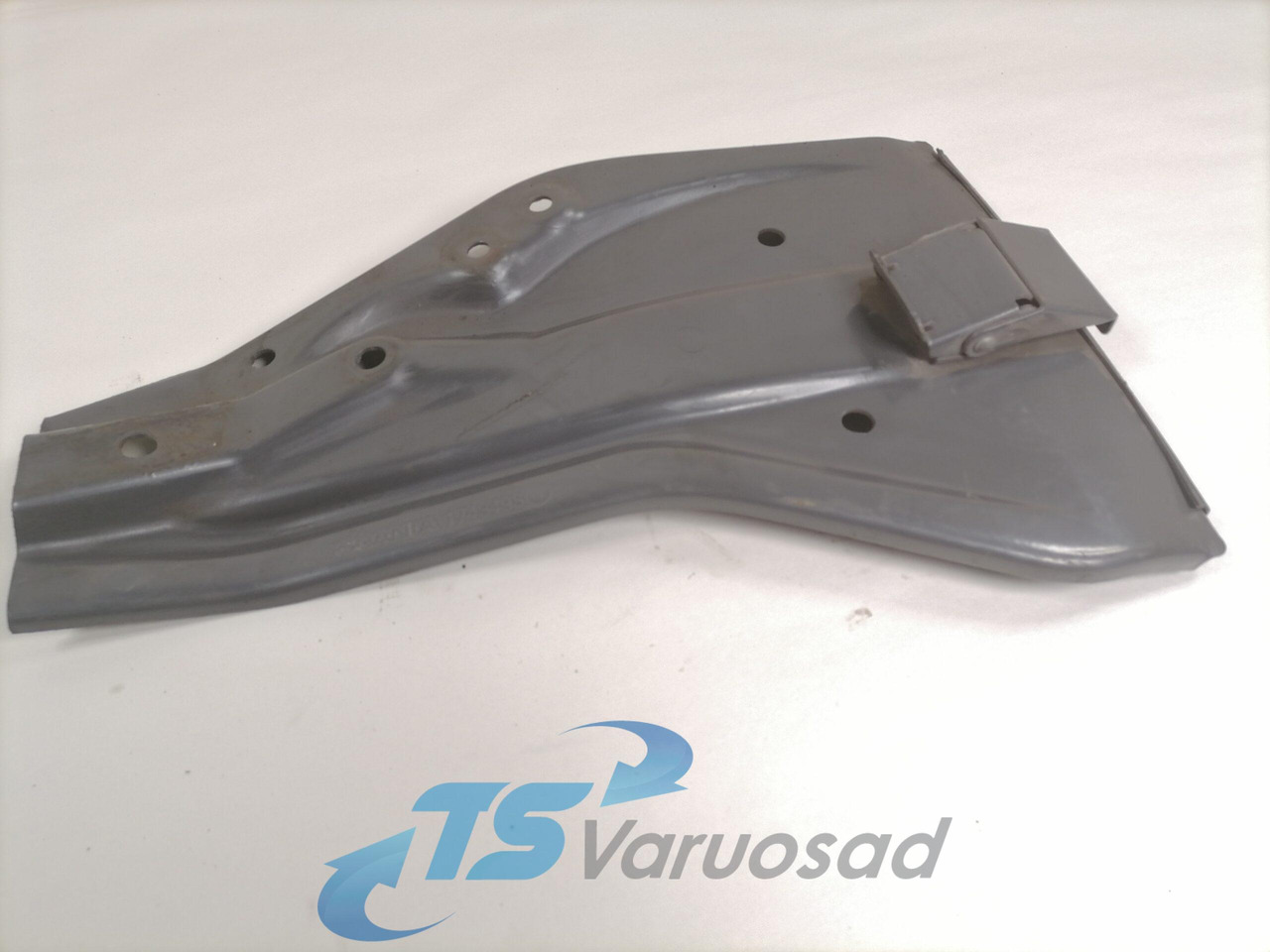 Scania Mudguard bracket 1743493 - Universal part for Truck: picture 2 Scania Mudguard bracket 1743493 - Universal part for Truck: picture 2