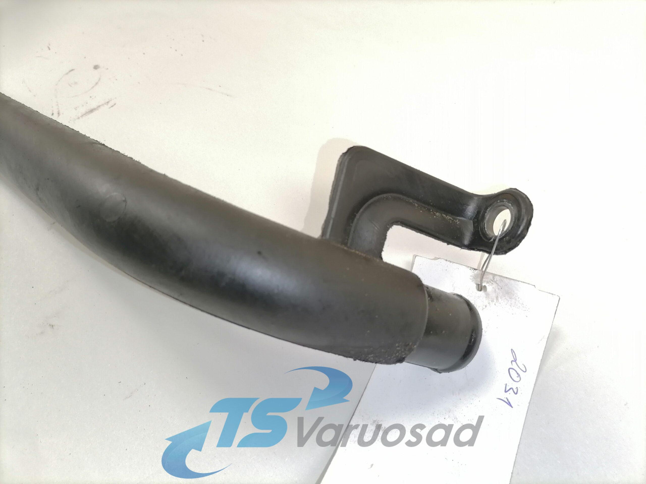 Scania Oil pipe 2015939 - Engine and parts for Truck: picture 2 Scania Oil pipe 2015939 - Engine and parts for Truck: picture 2