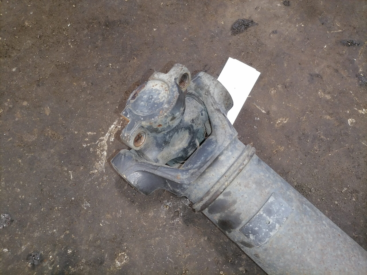 Scania Propeller shaft 1758416 - Propeller shaft for Truck: picture 2 Scania Propeller shaft 1758416 - Propeller shaft for Truck: picture 2