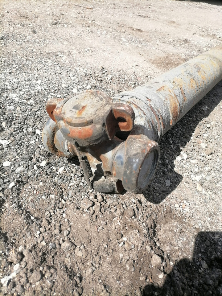 Scania Propeller shaft 1758615 - Propeller shaft for Truck: picture 3 Scania Propeller shaft 1758615 - Propeller shaft for Truck: picture 3