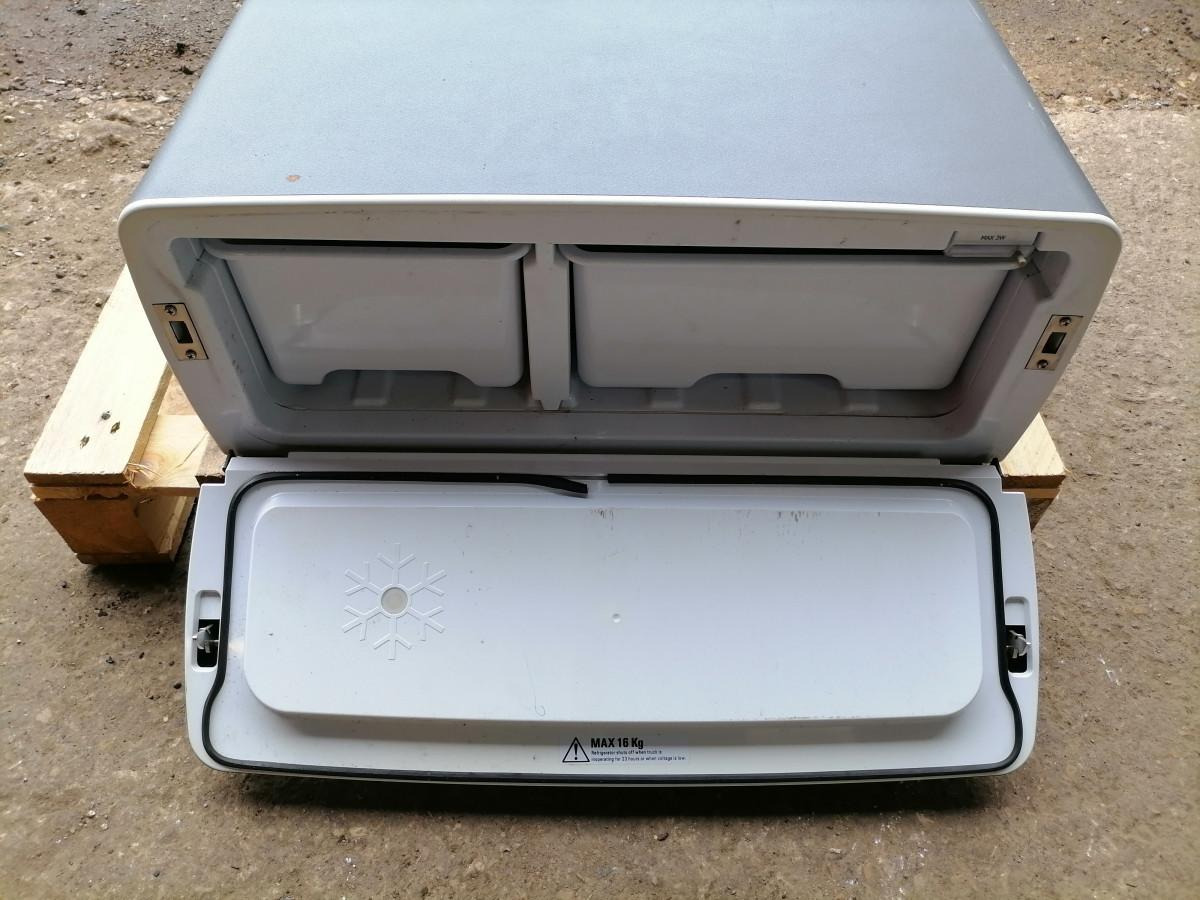 Scania Refigerator 1891673 - Universal part for Truck: picture 3 Scania Refigerator 1891673 - Universal part for Truck: picture 3