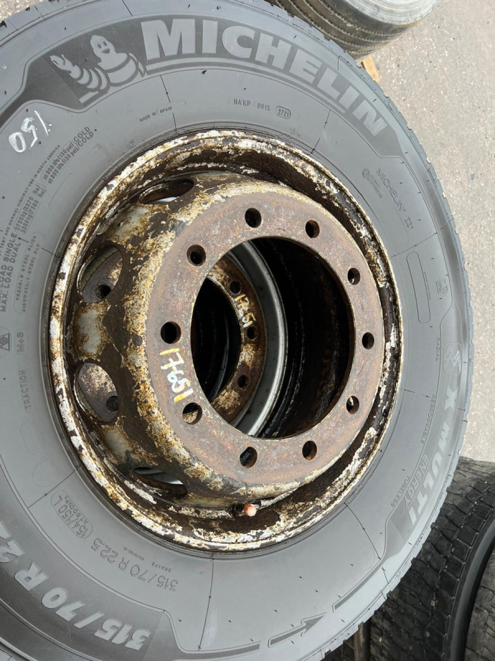 Scania Rehvid + veljed 315/70R22.5 31570R225 - Wheels and tires for Truck: picture 2 Scania Rehvid + veljed 315/70R22.5 31570R225 - Wheels and tires for Truck: picture 2