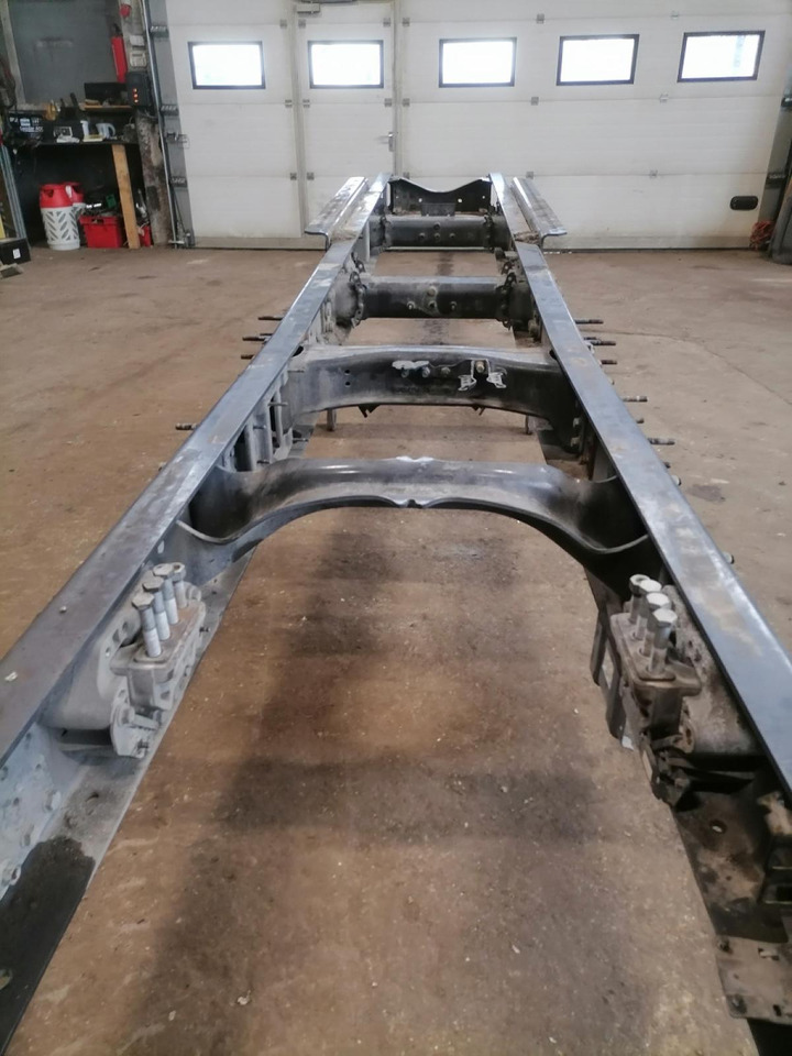 Scania Scania raam, 6x2 EUR6 (2019) F950 - Frame/ Chassis for Truck: picture 3 Scania Scania raam, 6x2 EUR6 (2019) F950 - Frame/ Chassis for Truck: picture 3