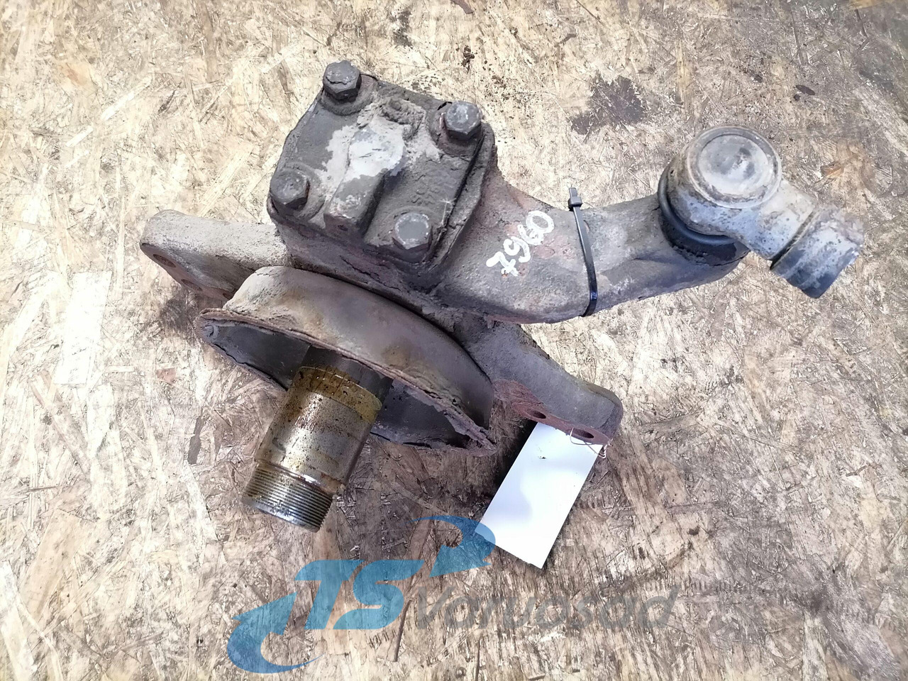 Scania Steering knuckle 1895928 - Axle and parts for Truck: picture 2 Scania Steering knuckle 1895928 - Axle and parts for Truck: picture 2