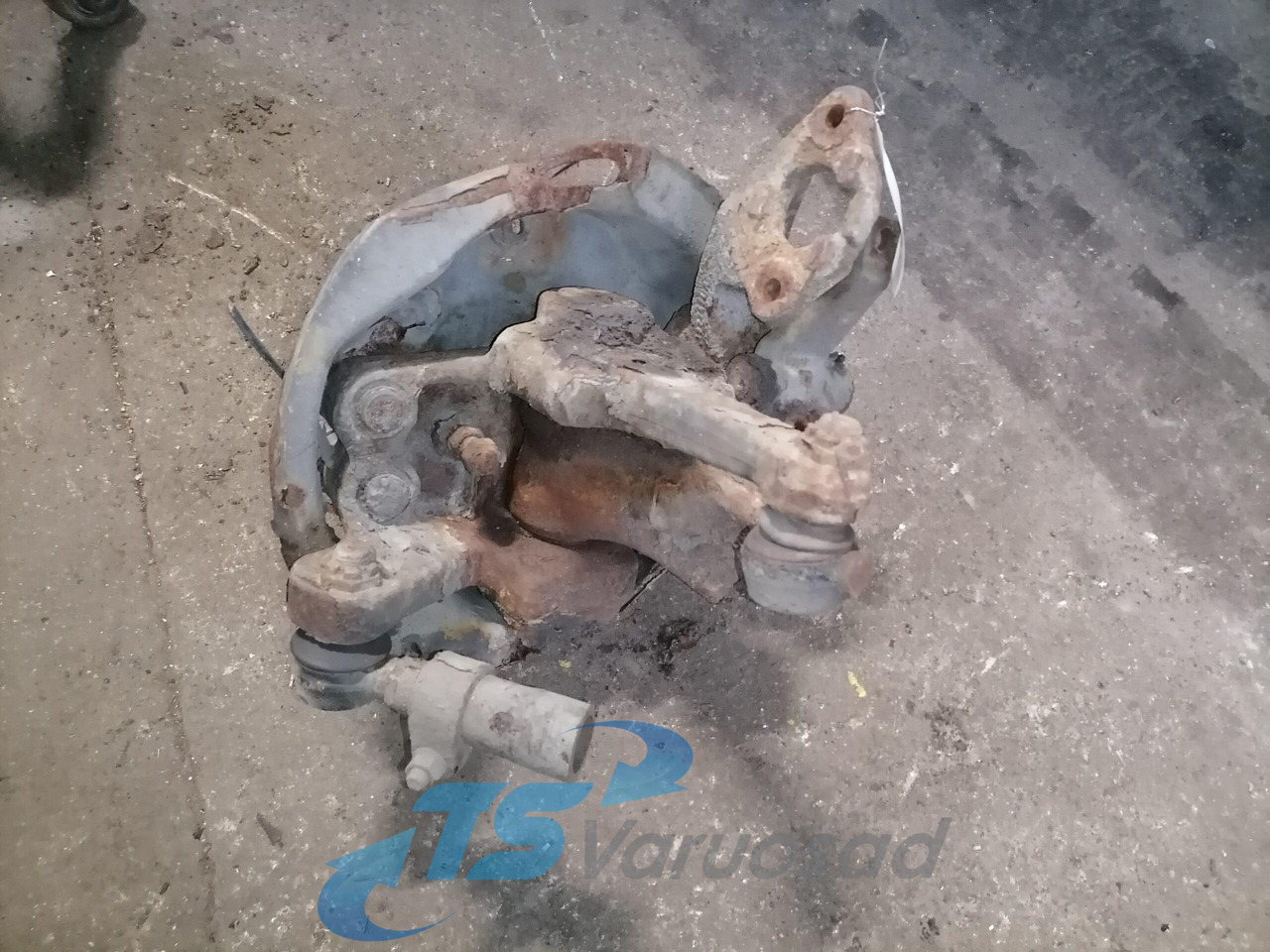 Scania Steering knuckle 1895935 - Axle and parts for Truck: picture 1 Scania Steering knuckle 1895935 - Axle and parts for Truck: picture 1