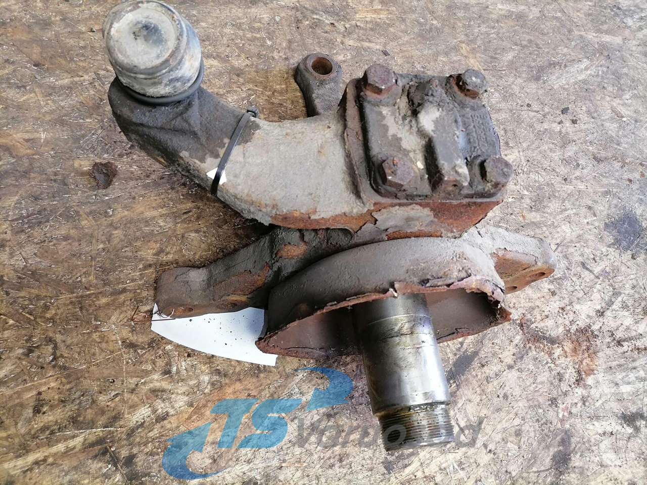 Scania Steering knuckle 1895937 - Axle and parts for Truck: picture 2 Scania Steering knuckle 1895937 - Axle and parts for Truck: picture 2