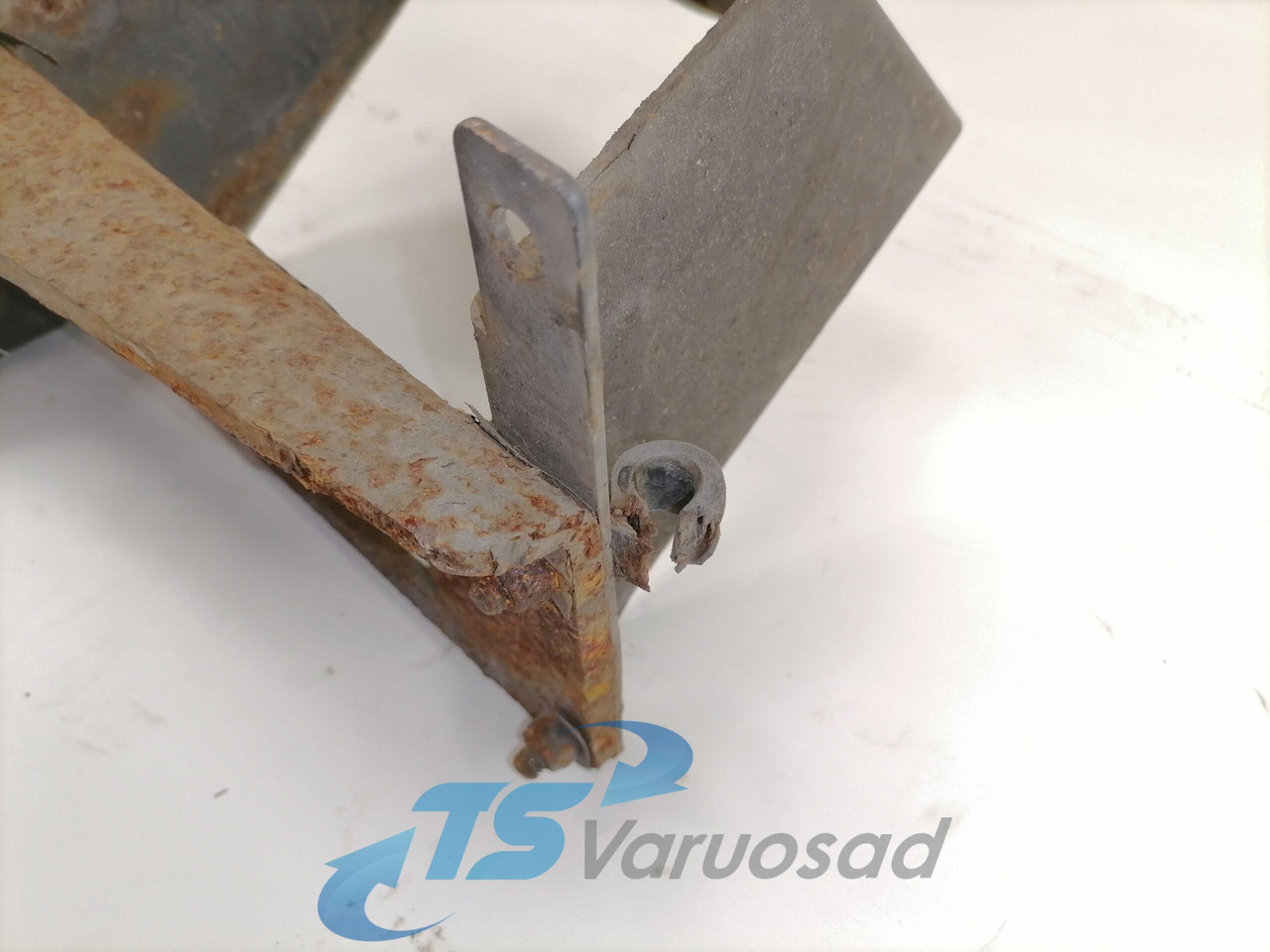 Scania Tõkiskinga kandur 1904757 - Universal part for Truck: picture 3 Scania Tõkiskinga kandur 1904757 - Universal part for Truck: picture 3