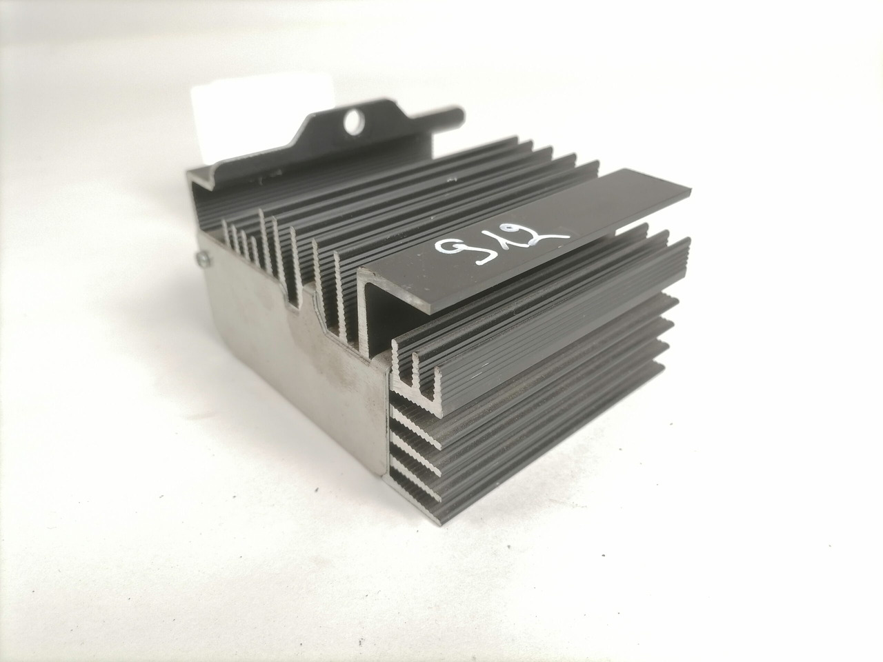 Scania Voltage converter 1729858 - Electrical system for Truck: picture 3 Scania Voltage converter 1729858 - Electrical system for Truck: picture 3