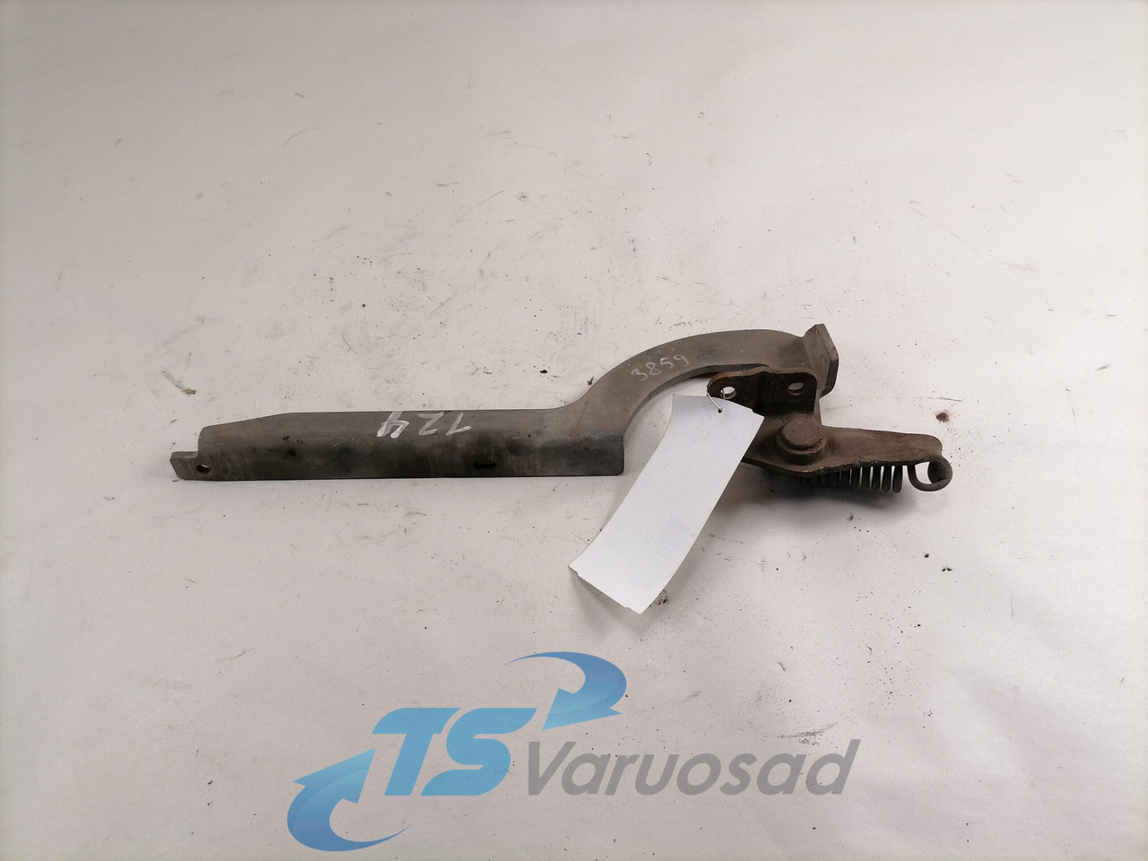 Scania lower grille carrier hinge 1381479 - Grill for Truck: picture 2 Scania lower grille carrier hinge 1381479 - Grill for Truck: picture 2