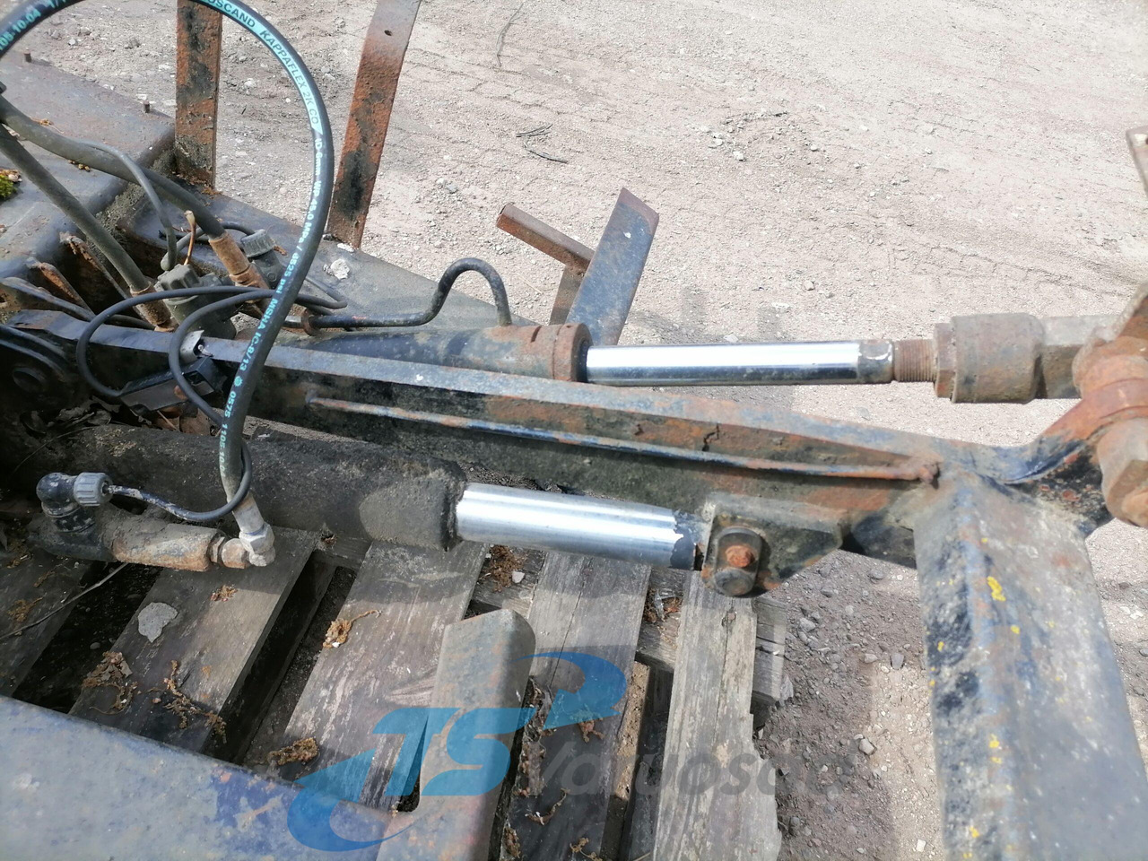 Universaalne Tagaluuktõstuki raam, MB Atego 1000KL - Universal part for Truck: picture 2 Universaalne Tagaluuktõstuki raam, MB Atego 1000KL - Universal part for Truck: picture 2