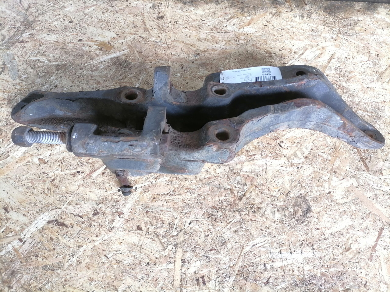 Volvo Air suspension bracket 20428753 - Axle and parts for Truck: picture 4 Volvo Air suspension bracket 20428753 - Axle and parts for Truck: picture 4