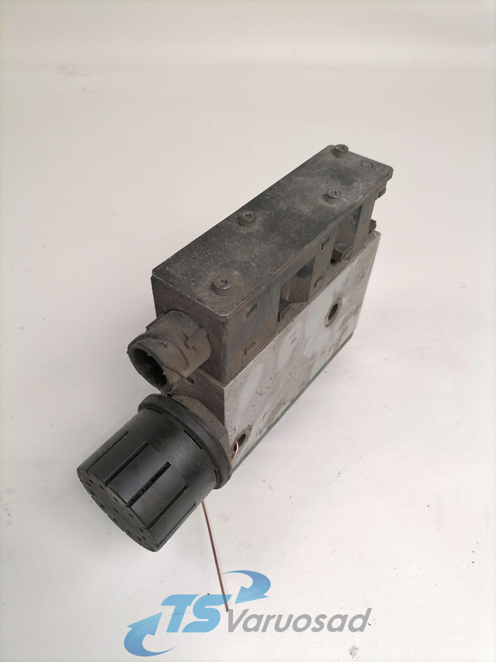 Volvo Air suspension control valve, ECAS 3944716 - Brake valve for Truck: picture 3 Volvo Air suspension control valve, ECAS 3944716 - Brake valve for Truck: picture 3